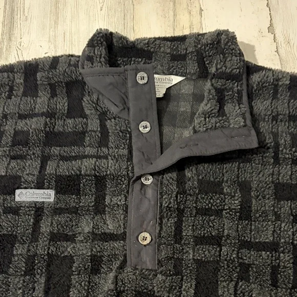 Vintage Columbia Black Geometric Fleece Pullover Made in USA. XL - Picture 3 of 10